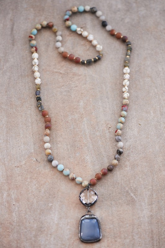 Stone and pendant strand necklace