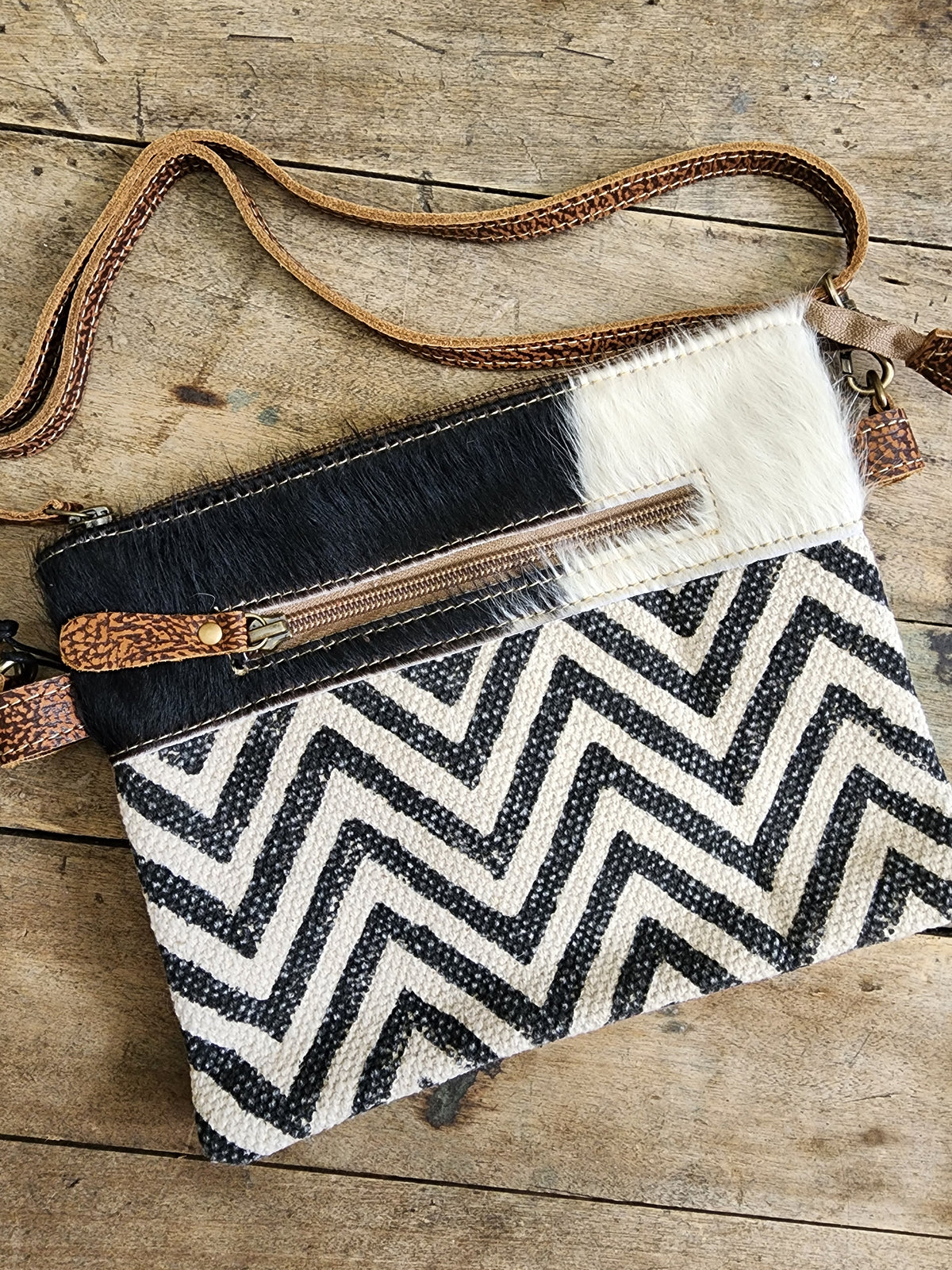 Vibe with me Small Crossbody Bag