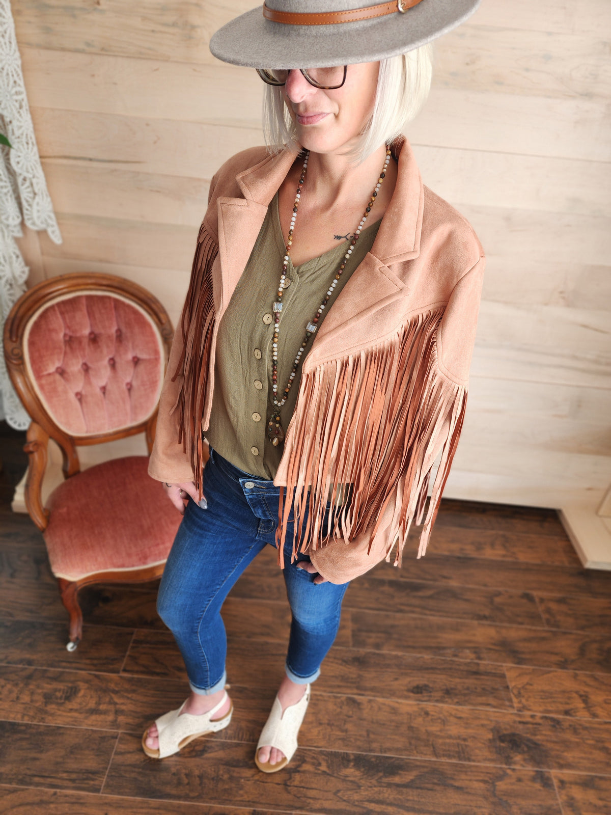 Linen button up v-neck sleeveless blouse in olive * on sale