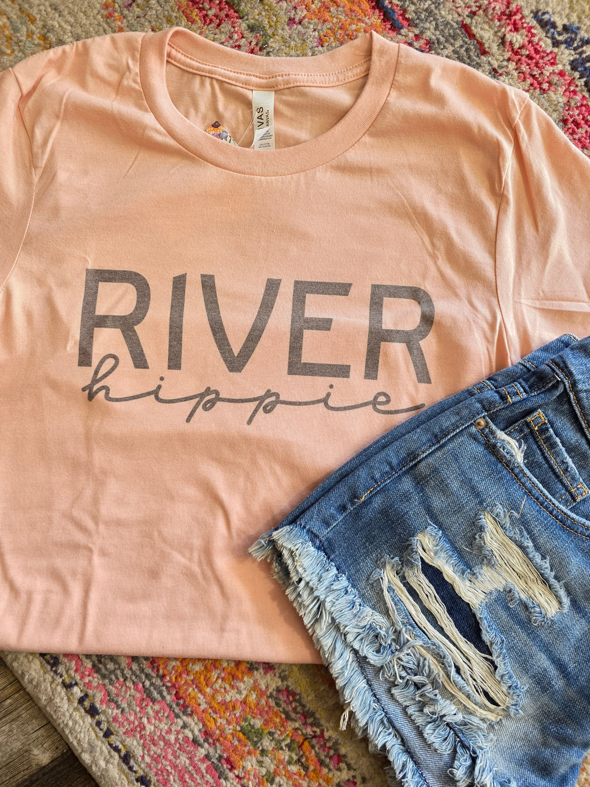 River Hippie Graphic T-Shirt : Peach * on sale