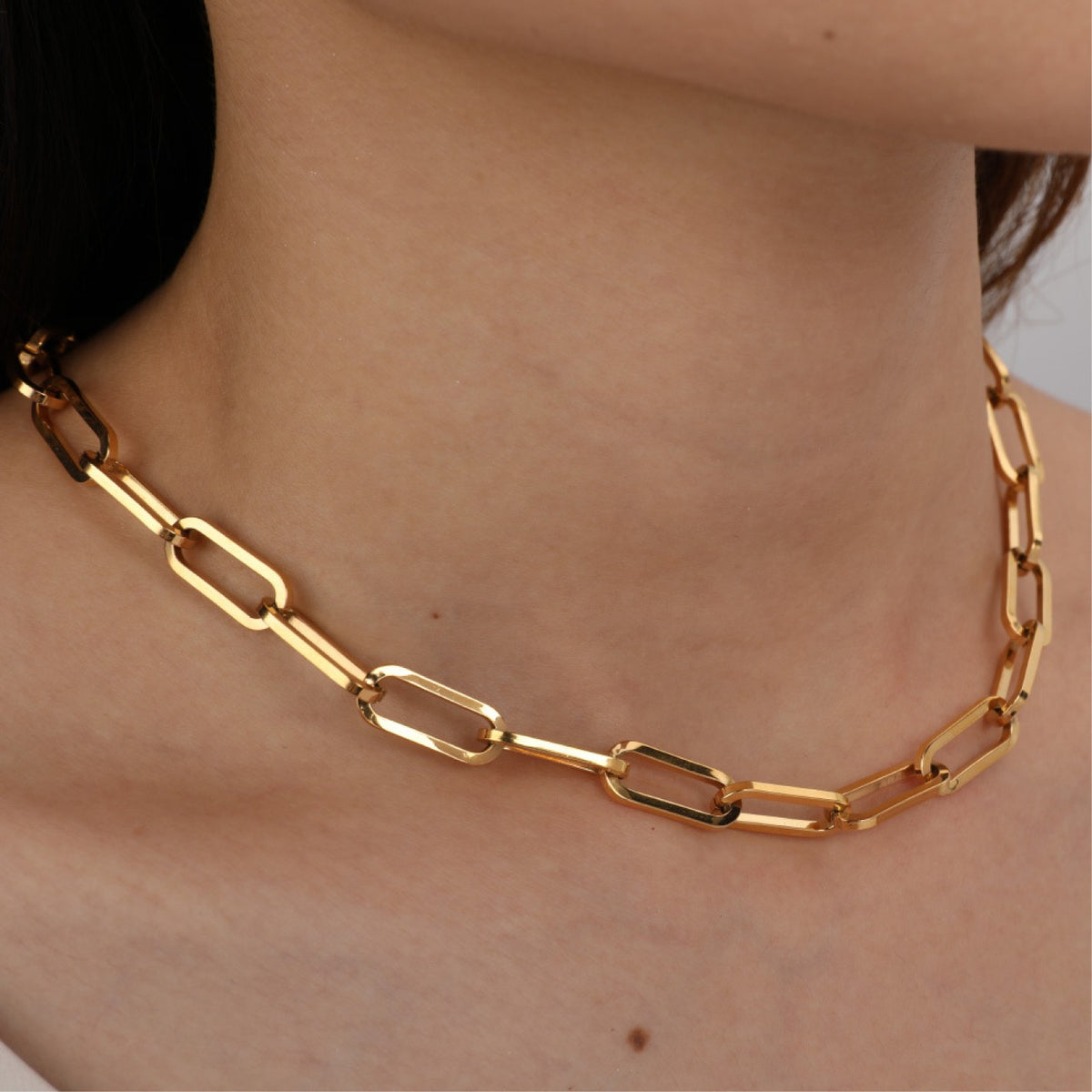 18k Gold chain link necklace *