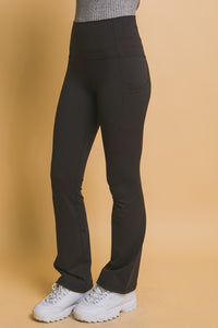 Flared Leggings in Black with Pockets * on sale