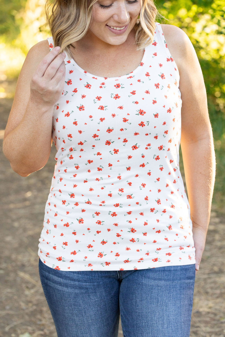 Cream Floral scoop neck tank top * on sale