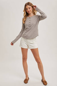 CROCHET PATCH SLEEVED HALF BUTTON ROUND NECK TOP: MUSHROOM