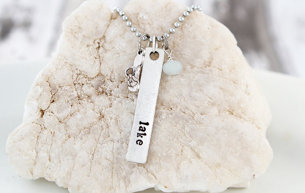 "Lake" stamped necklace *