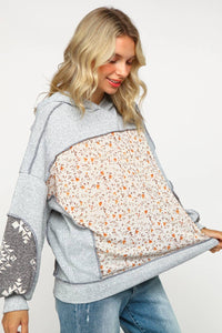 TWO TONE HACCI FLORAL KNIT TOP WITH HOODIE: GREY/OATMEAL