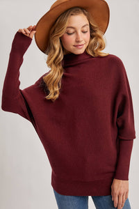 SLOUCH NECK DOLMAN SLEEVED PULLOVER: MAROON