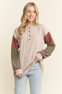 URBAN RIBBED SOLID COLOR BLOCK TOP: OATMEAL