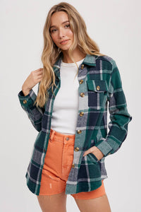 FLANNEL PLAID SHACKET WITH POCKETS: GREEN PLAID