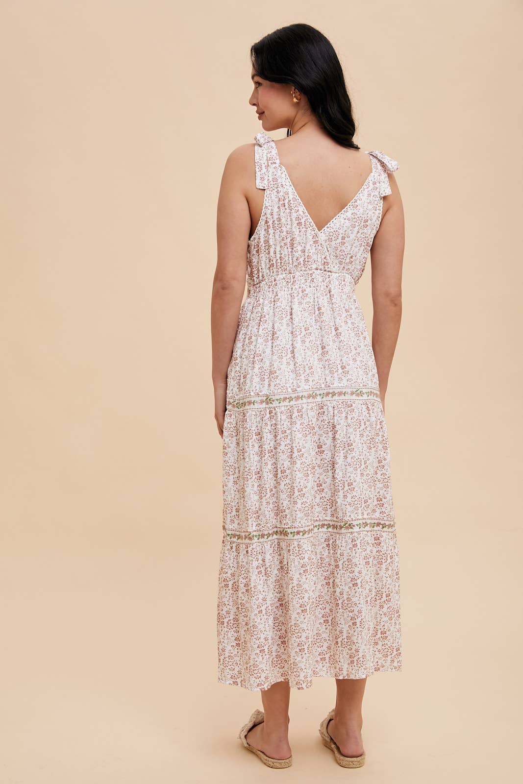 TIERED TIE STRAP MIDI DRESS: MAUVE