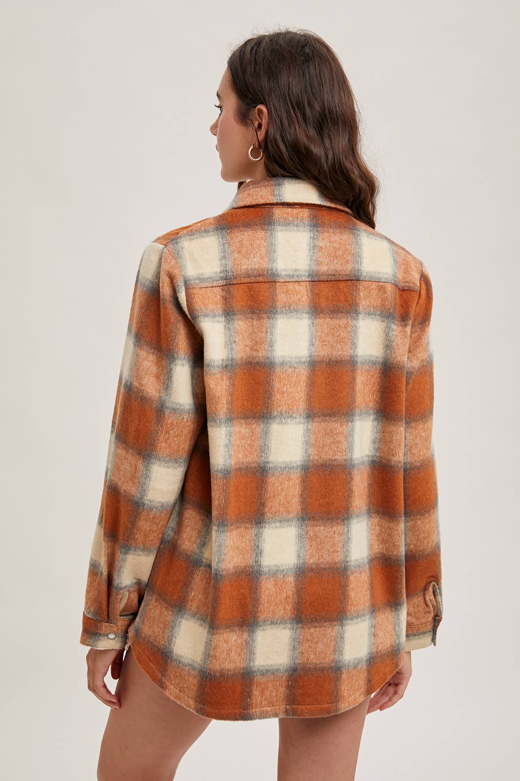 BUTTON DOWN FLANNEL SHACKET JACKET WITH POCKETS: PUMPKIN