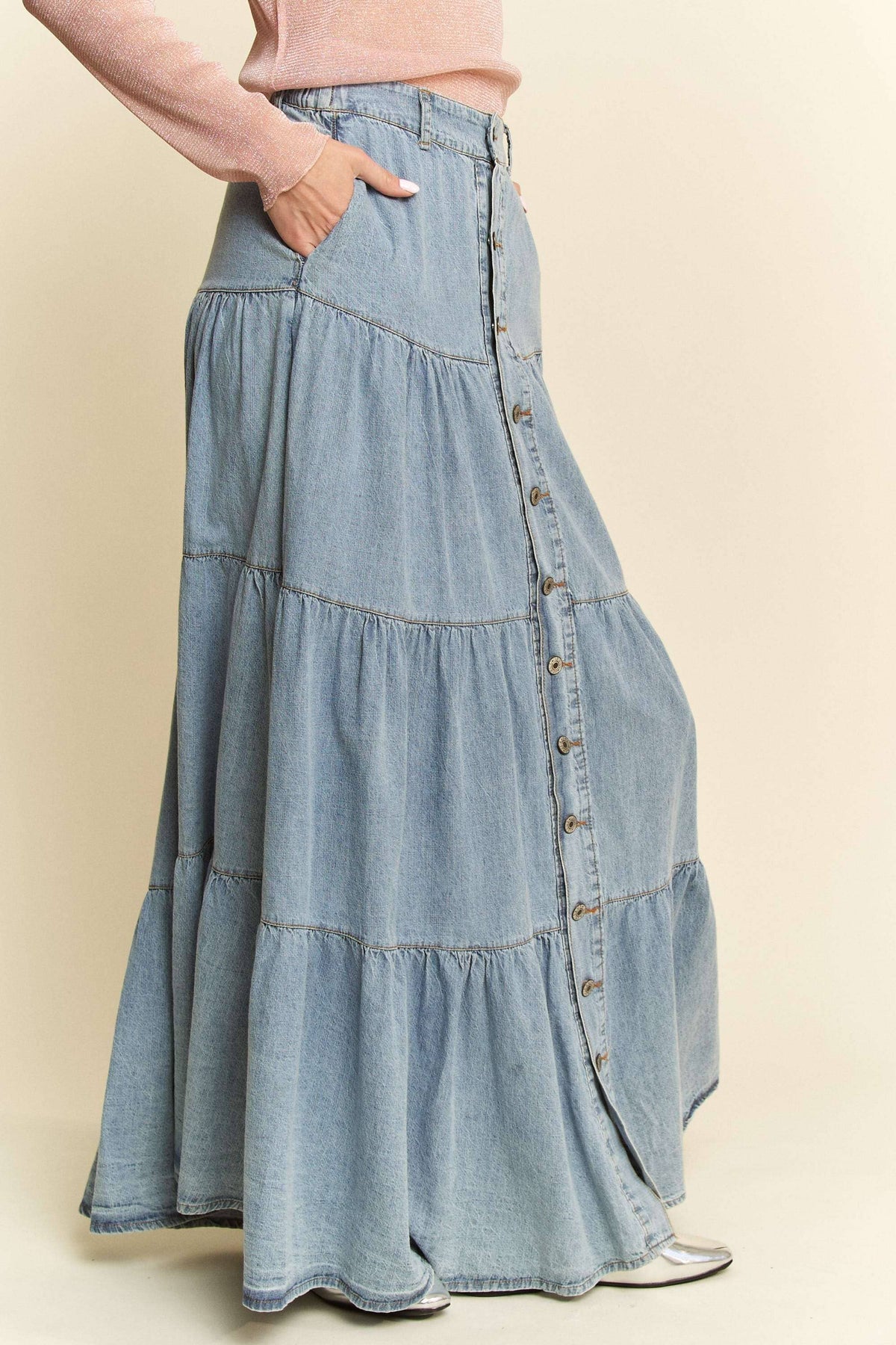 DENIM BUTTON FRONT RUFFLE HEM DENIM MAXI SKIRT: Denim