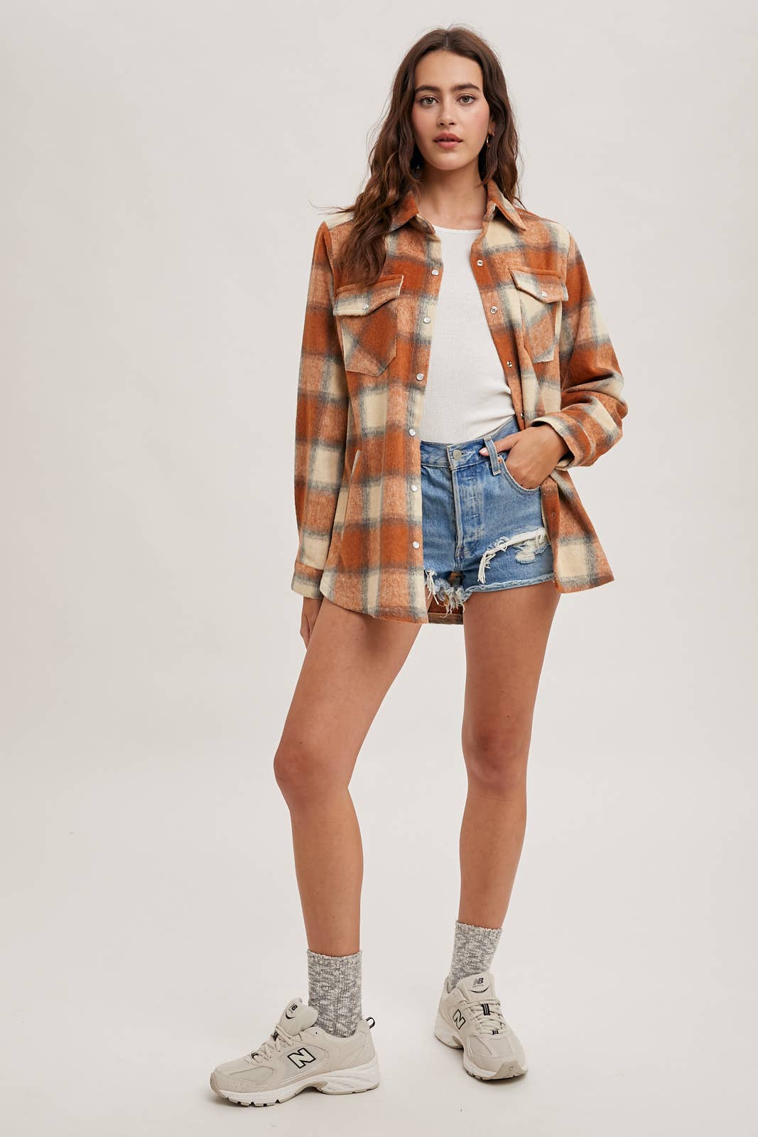 BUTTON DOWN FLANNEL SHACKET JACKET WITH POCKETS: PUMPKIN