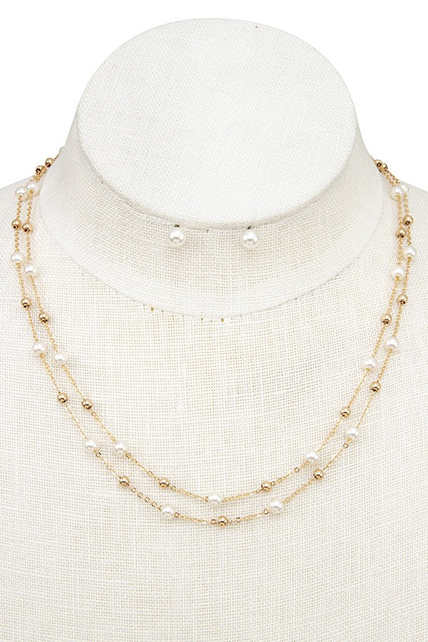 Layered pearl pendant necklace *