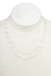 Layered pearl pendant necklace