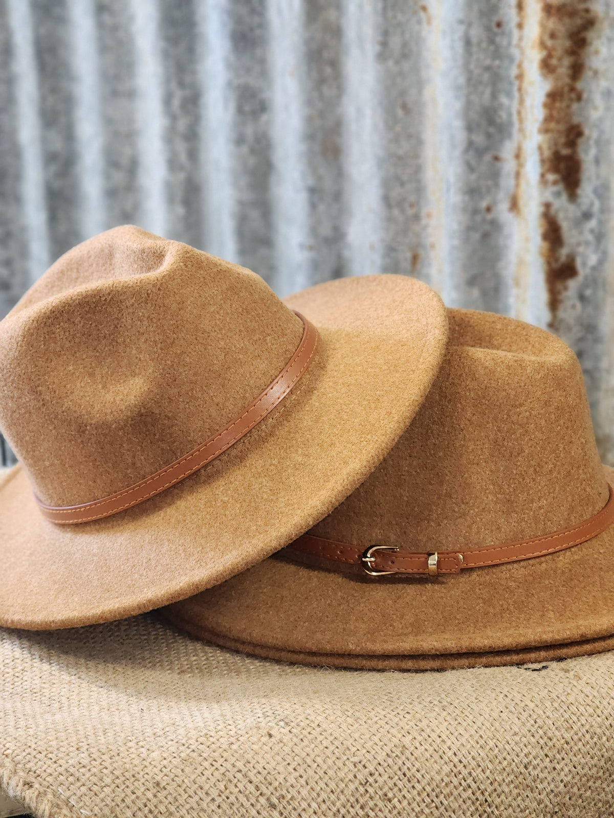 Rust wool Panama hat with buckle band