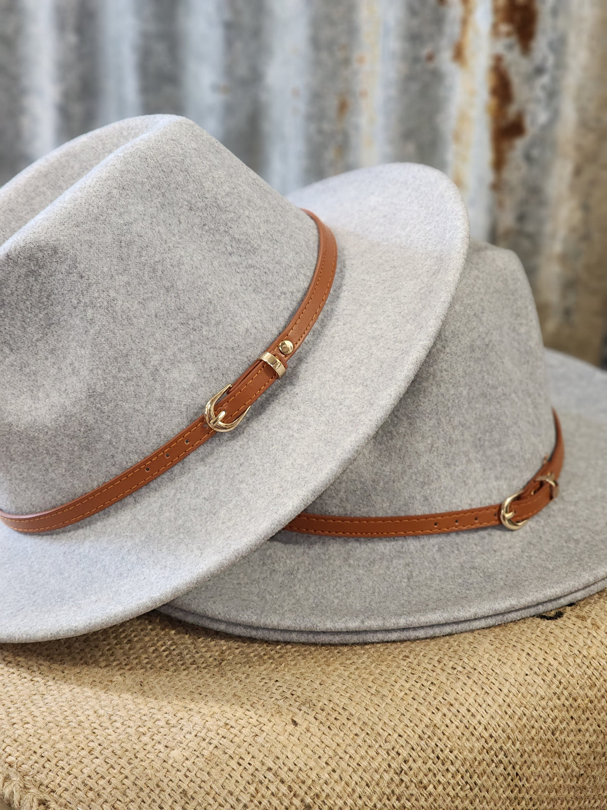 Grey wool Panama hat with buckle band