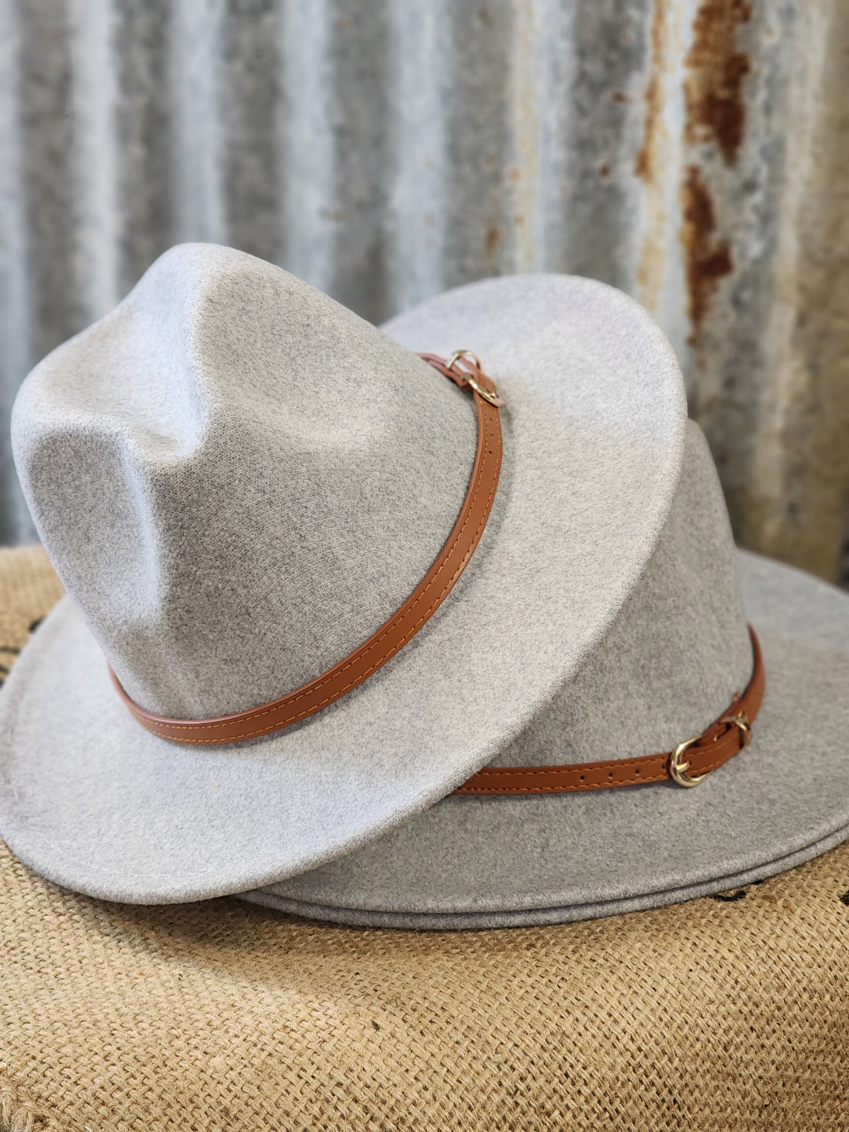 Grey wool Panama hat with buckle band