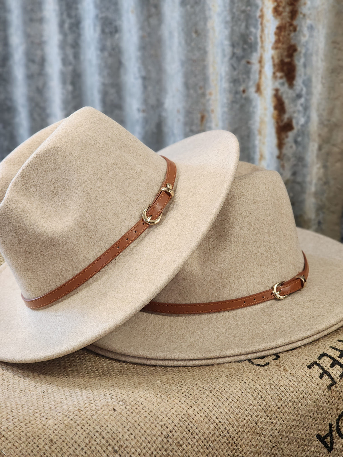 Sand Wool Panama hat with buckle band
