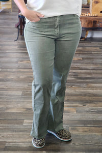 Tyler Acid Wash Fray Jeans in olive * on sale