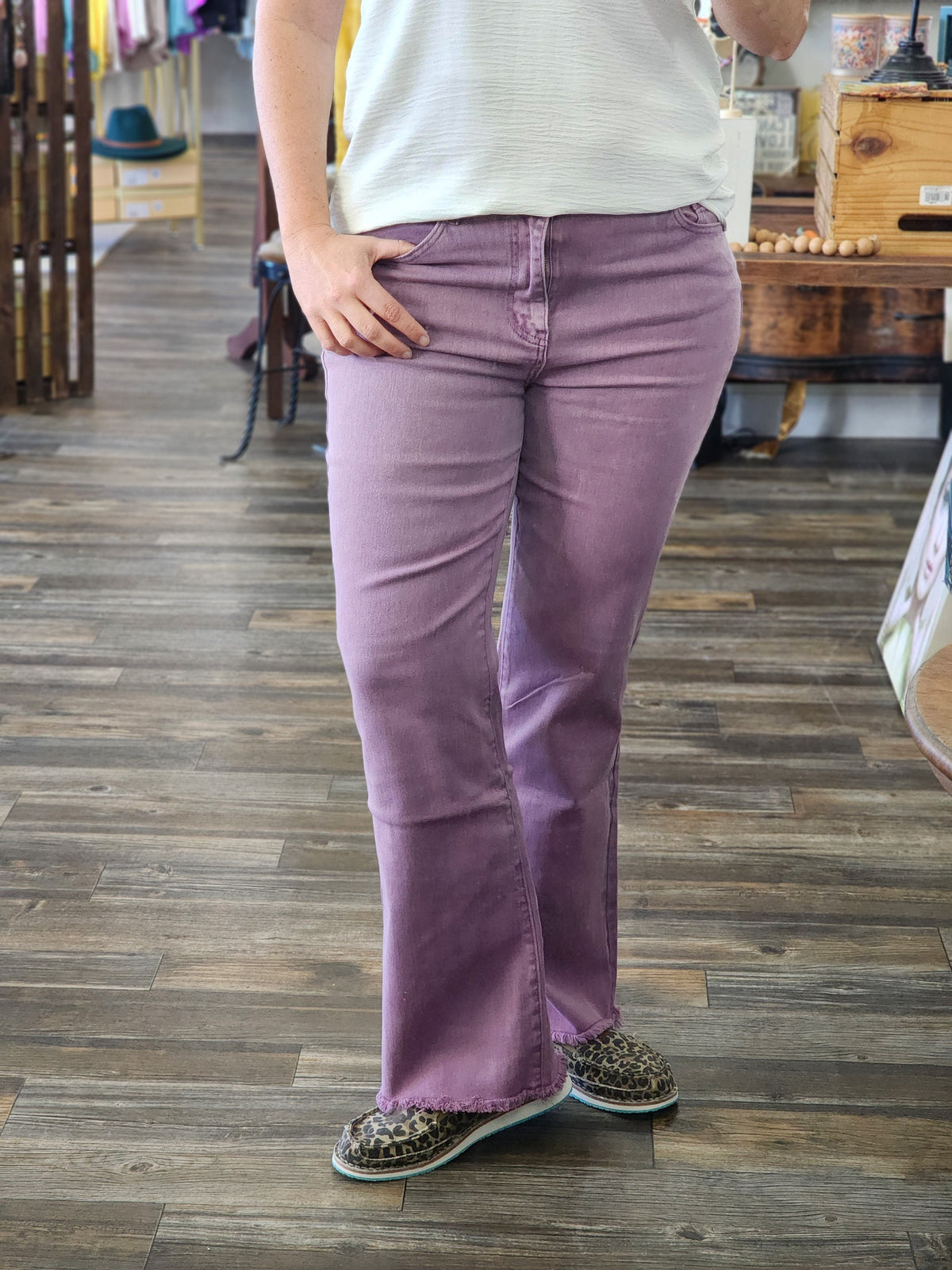 Tyler Acid Wash Fray Jeans in lavender