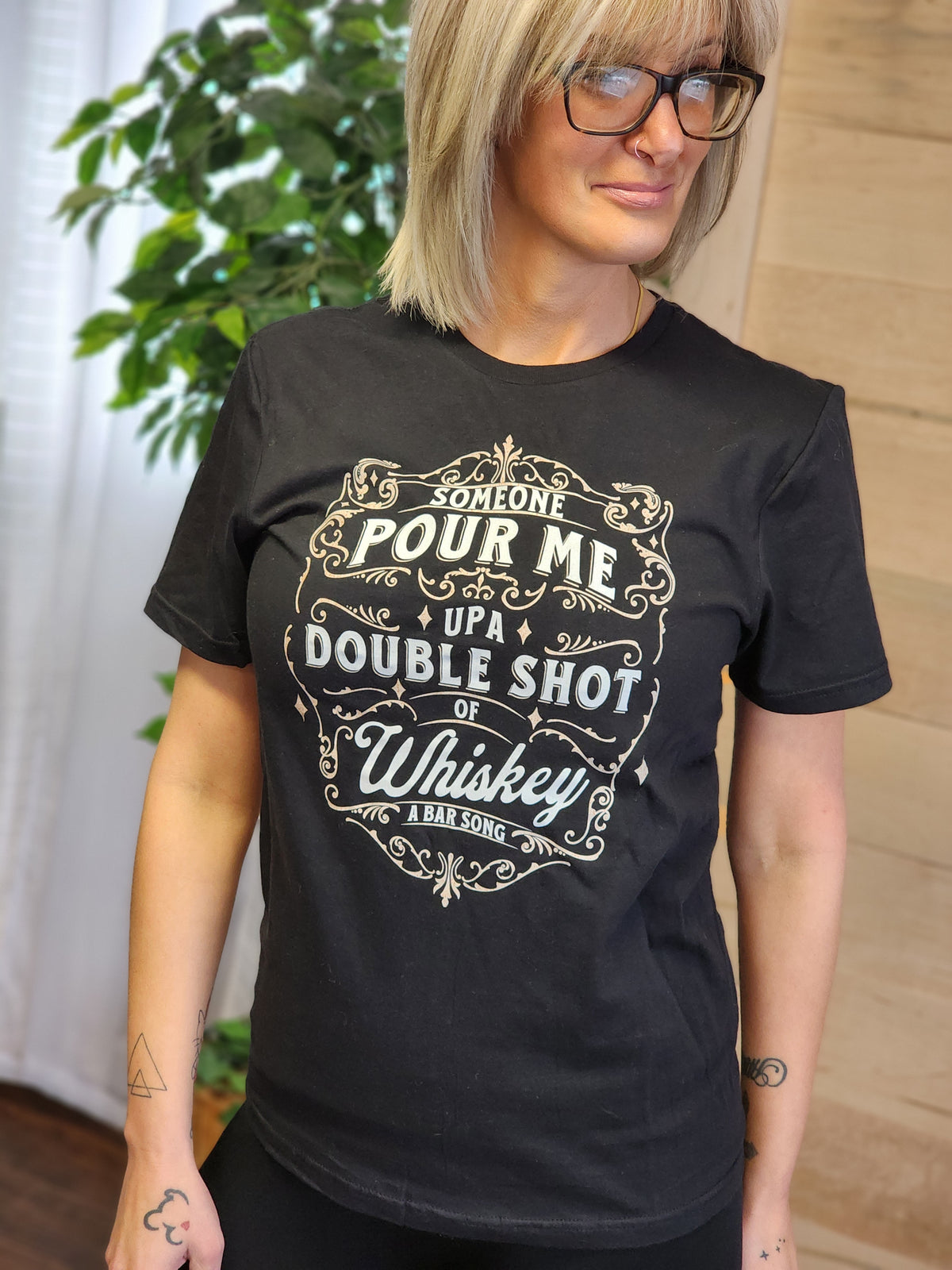 DOUBLE SHOT OF WHISKEY GRAPHIC TEE *