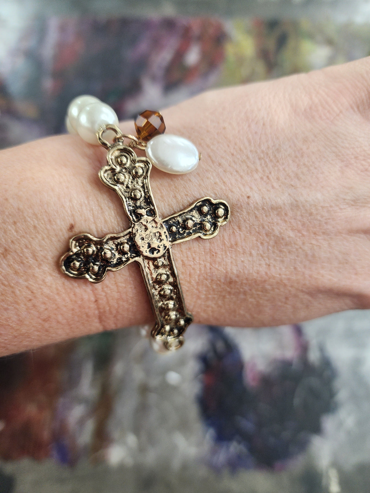 Cross with pearl beads bracelet