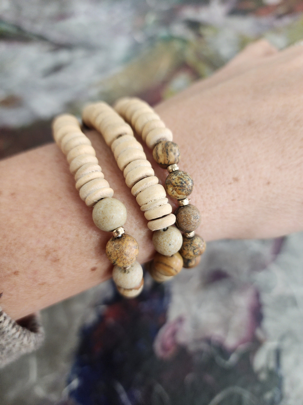 Stone bead bracelet set *