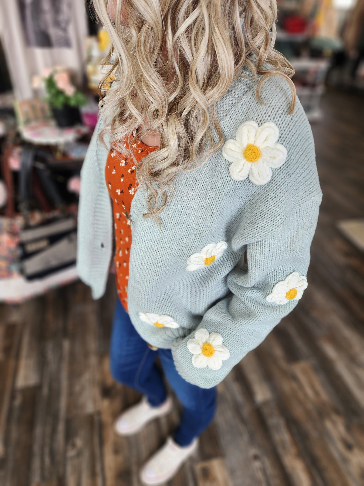 DROP SHOULDER FLOWER CARDIGAN