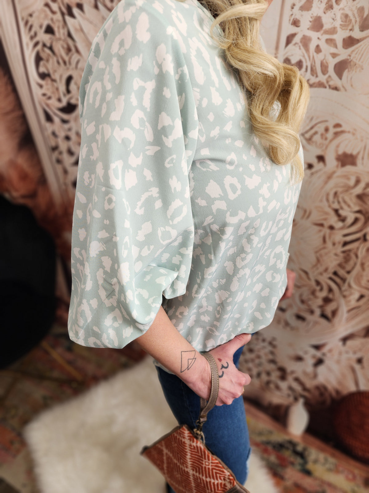 V-Neck Balloon Sleeve Animal Printed Woven Top Blouse : Mint