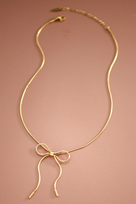 18k Gold bow pendant necklace