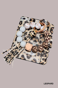 Beaded bracelet keychain cardholder Wallet