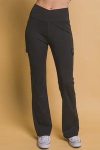 Flared Leggings in Black with Cargo Pockets