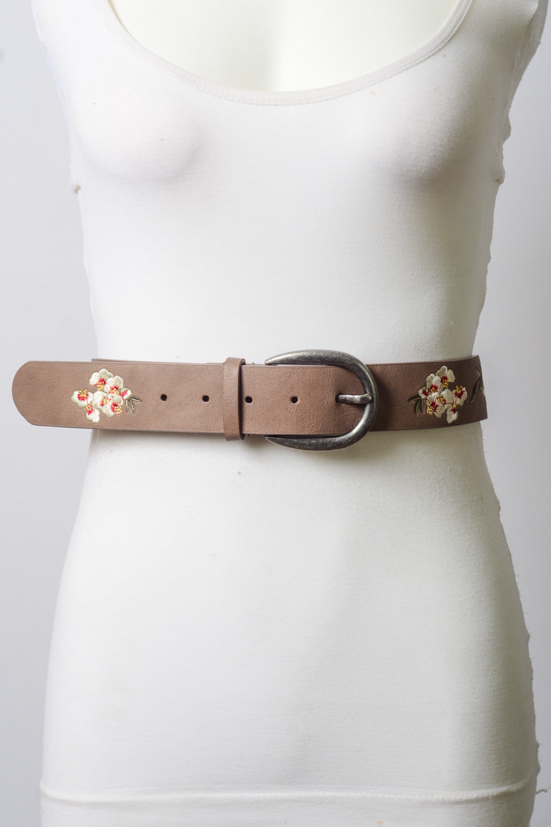 Embroidered Belt in Worn Brown