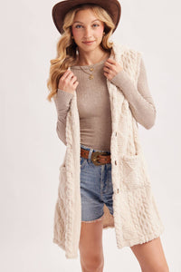 BOUCLE CABLE KNIT SWEATER HOODED VEST: ECRU