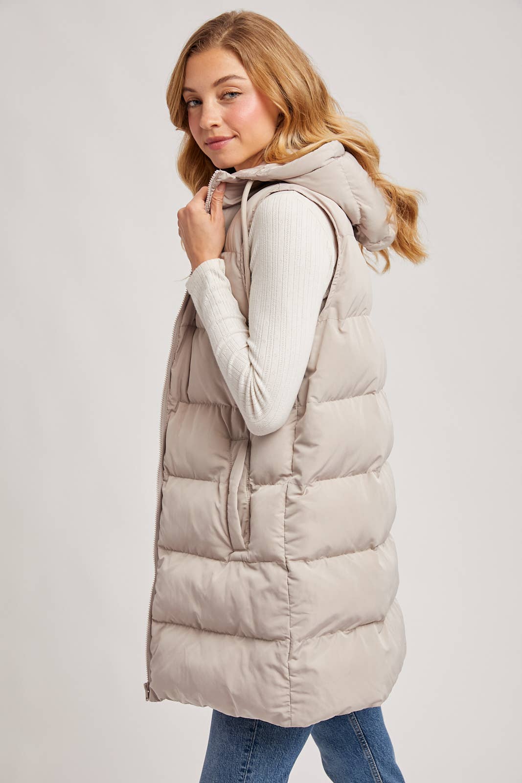 HOODED ZIPPER DOWN LONGLINE PUFFER VEST JACKET: CREAM