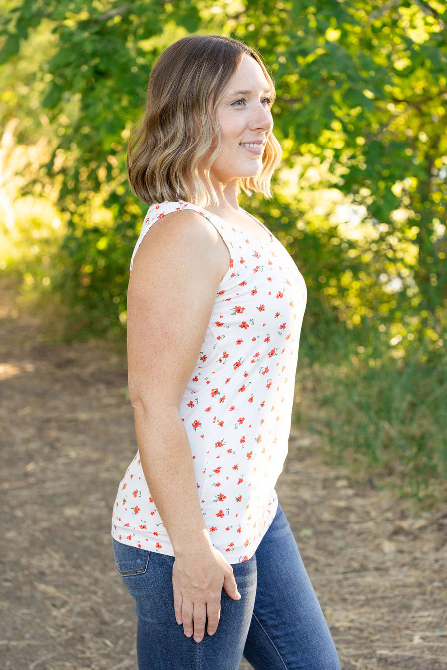 Cream Floral scoop neck tank top