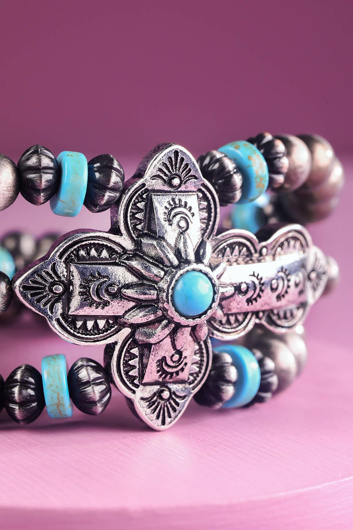 Navajo Pearl & Cross Stretch Bracelet : TURQUOISE