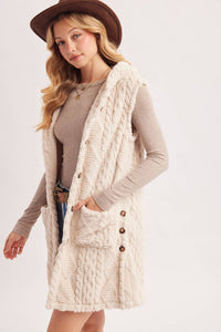 BOUCLE CABLE KNIT SWEATER HOODED VEST: ECRU