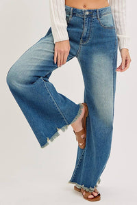 MID-RISE WIDE-LEG FRAYED HEM DENIM JEANS: DENIM BLUE