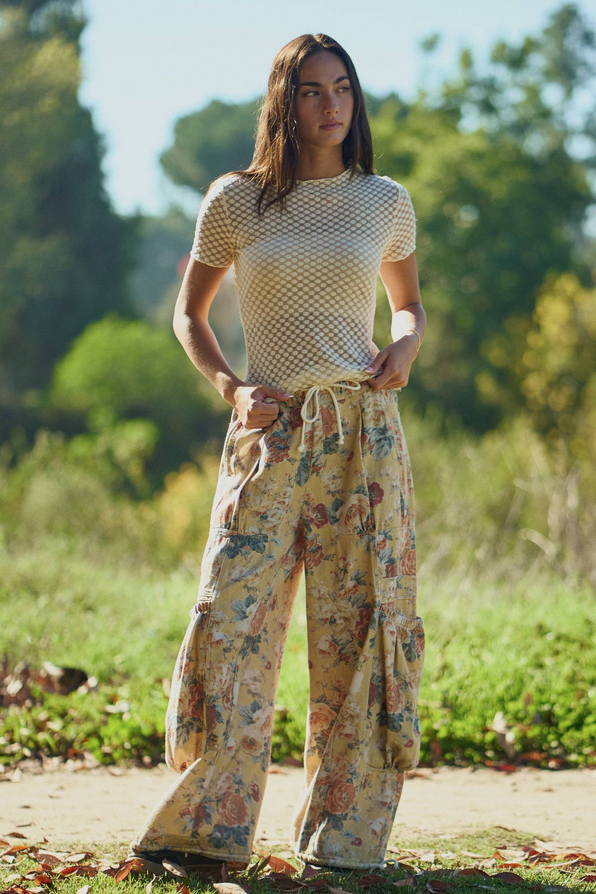 FLOWER PRINTED DENIM WAIST DROPPED POCKETS PANT: Yellow