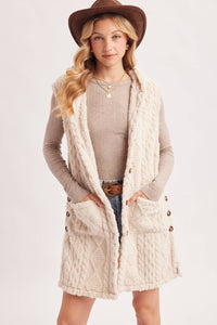 BOUCLE CABLE KNIT SWEATER HOODED VEST: ECRU