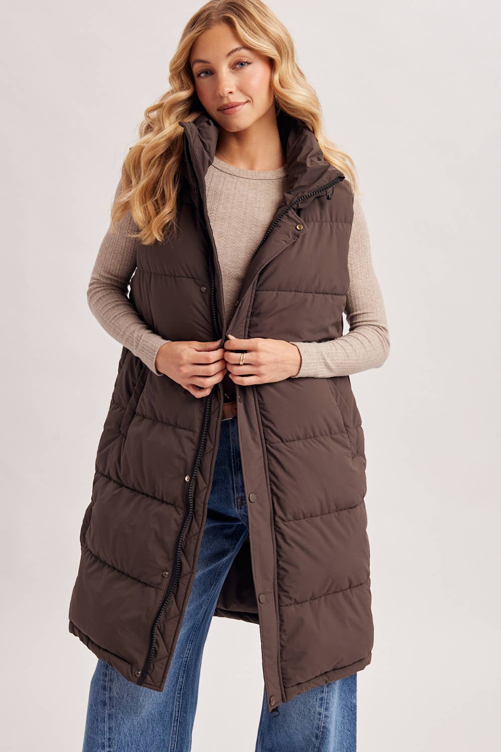 DETACHABLE HOOD ZIPPER LONGLINE QUILTED PUFFER VEST JACKET : ASH BROWN
