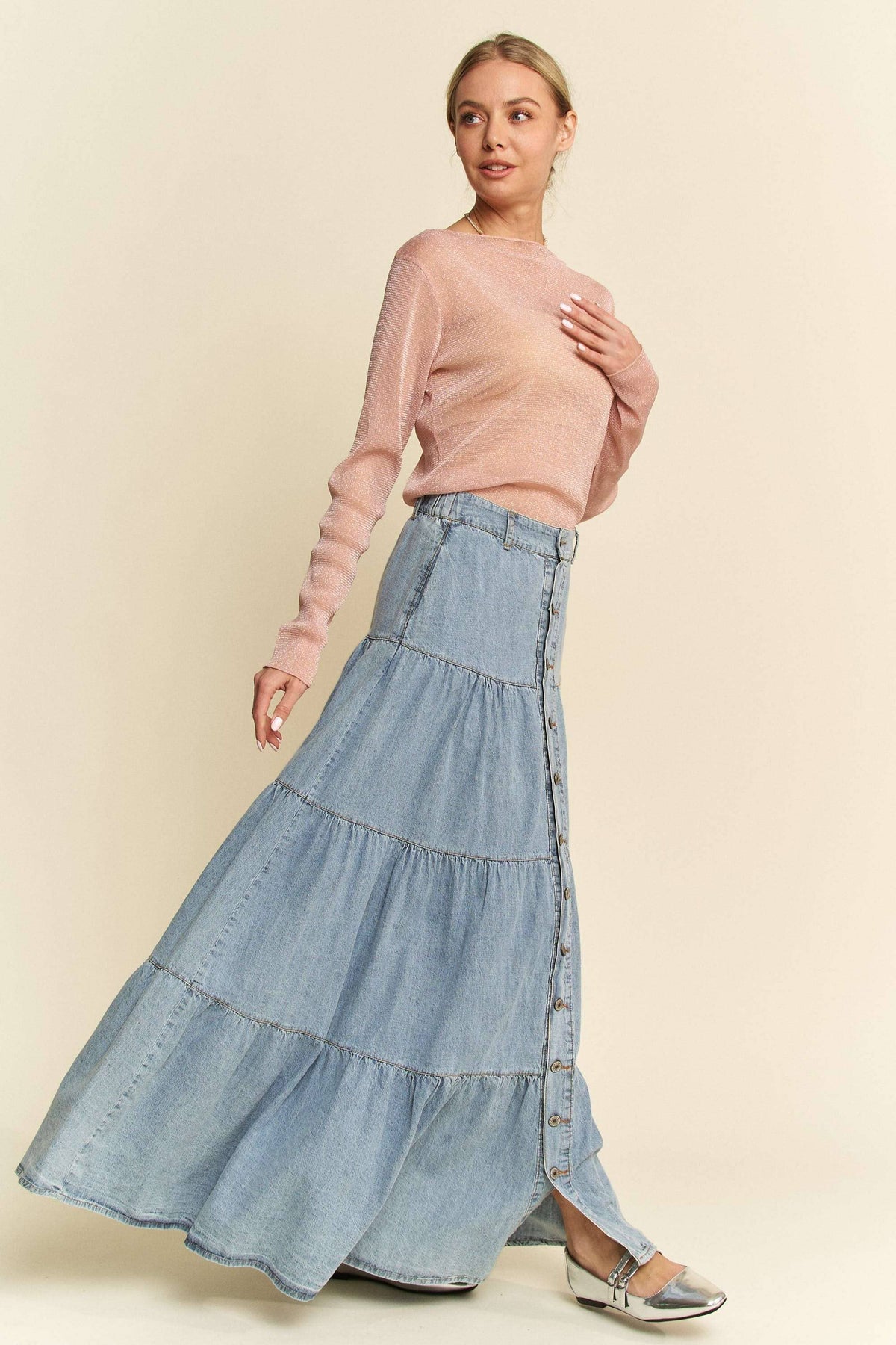 DENIM BUTTON FRONT RUFFLE HEM DENIM MAXI SKIRT: Denim