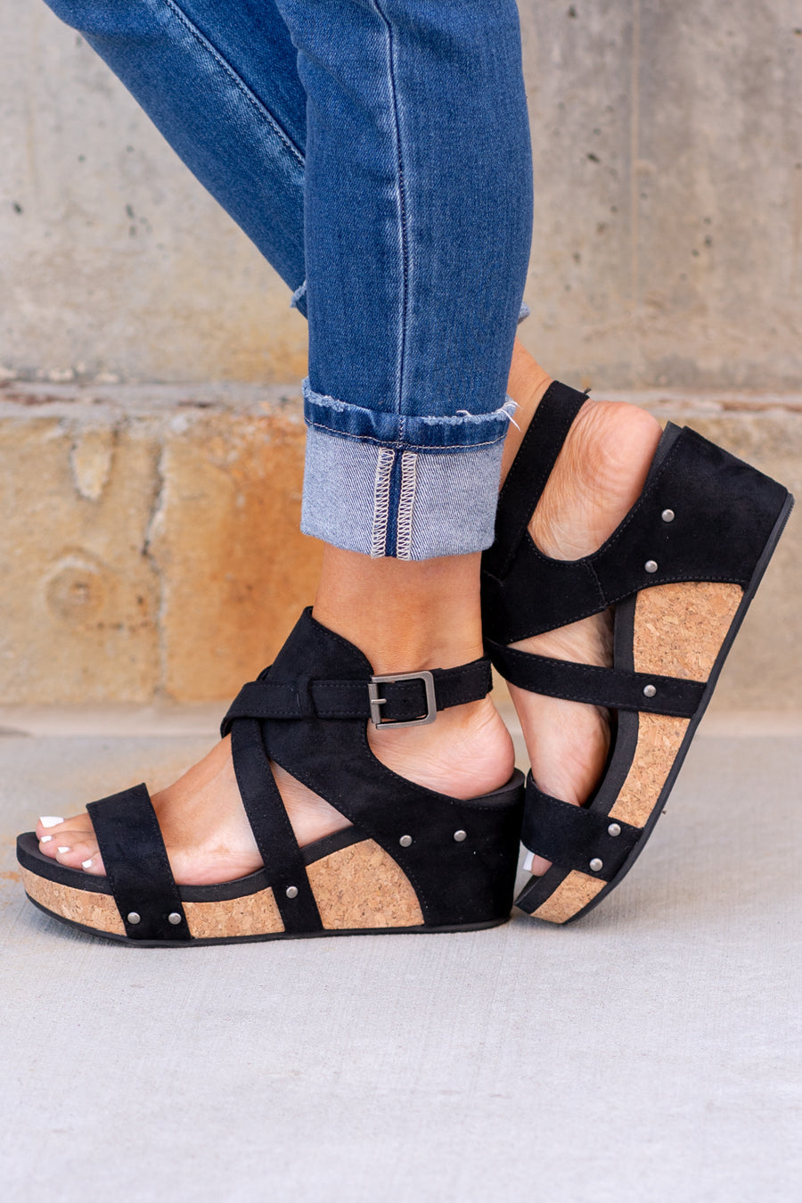 Vector Wedge Sandals