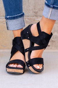 Vector Wedge Sandals