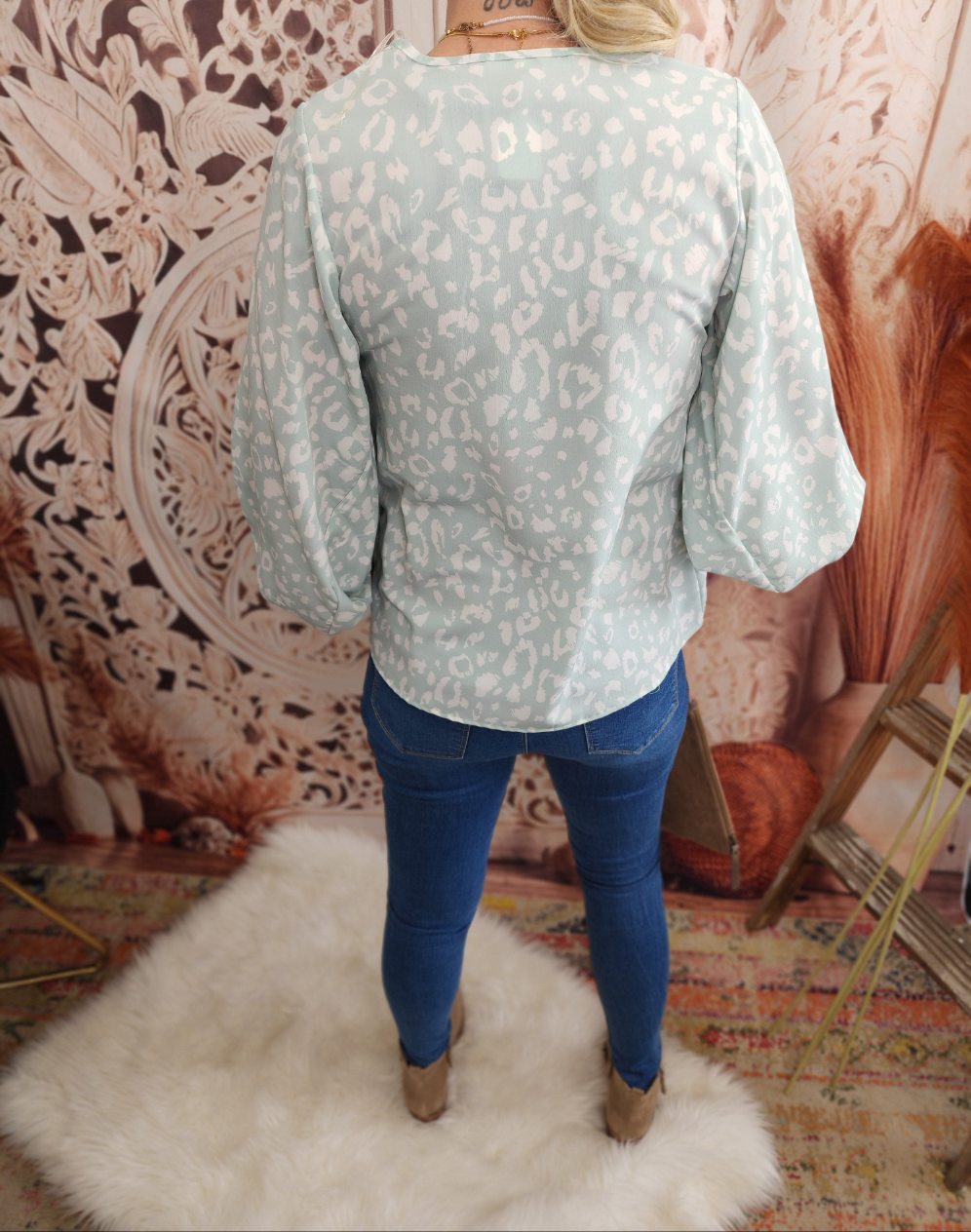 V-Neck Balloon Sleeve Animal Printed Woven Top Blouse : Mint