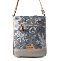 Carefree Days vintage shoulder bag purse in sage with leather details