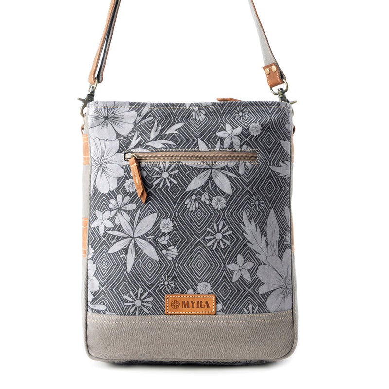 Carefree Days vintage shoulder bag purse in sage with leather details