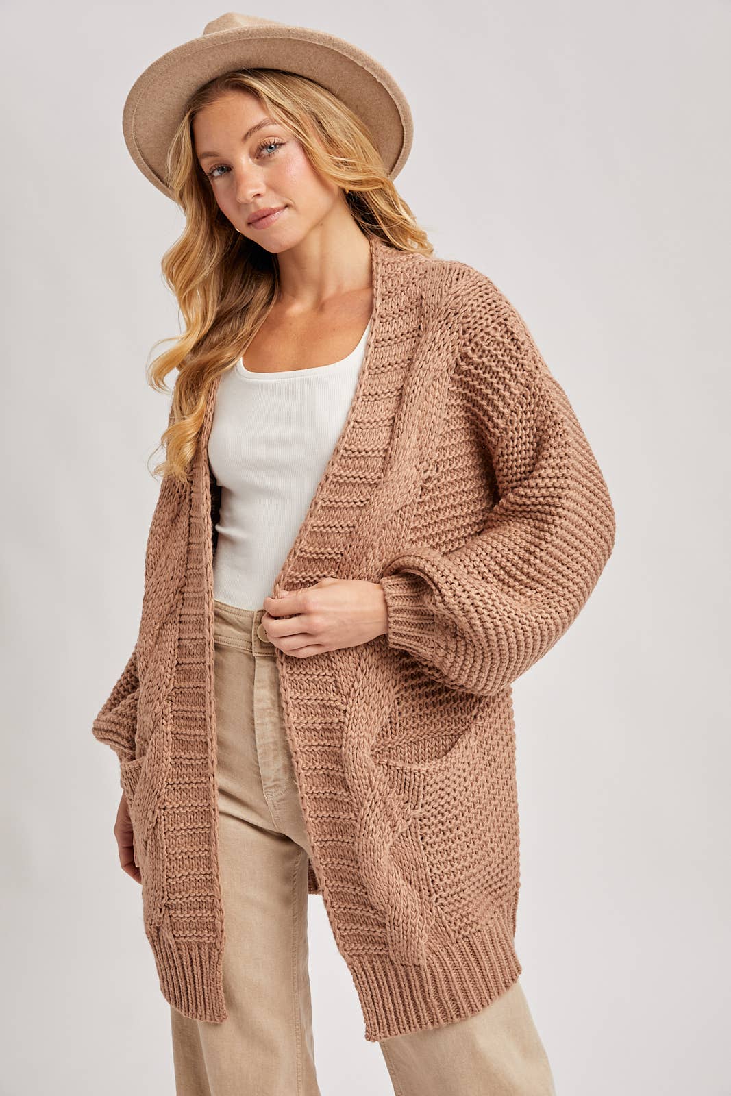CHUNKY CABLE LANTERN SLEEVE CARDIGAN